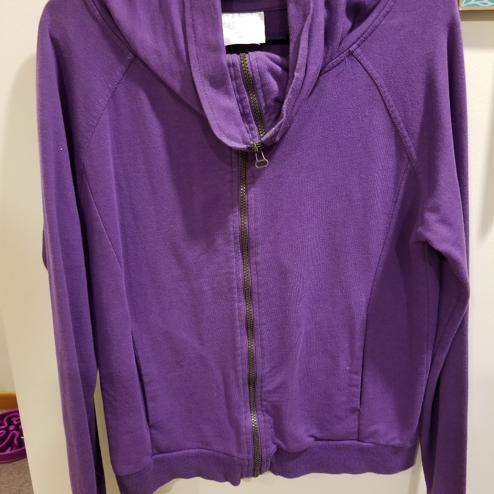 Full zip sweatshirt
